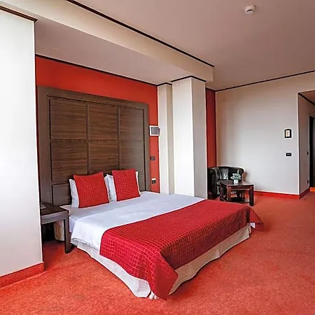 Aurelia Hotel 3*