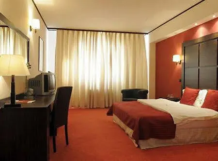 Aurelia Hotel 3*